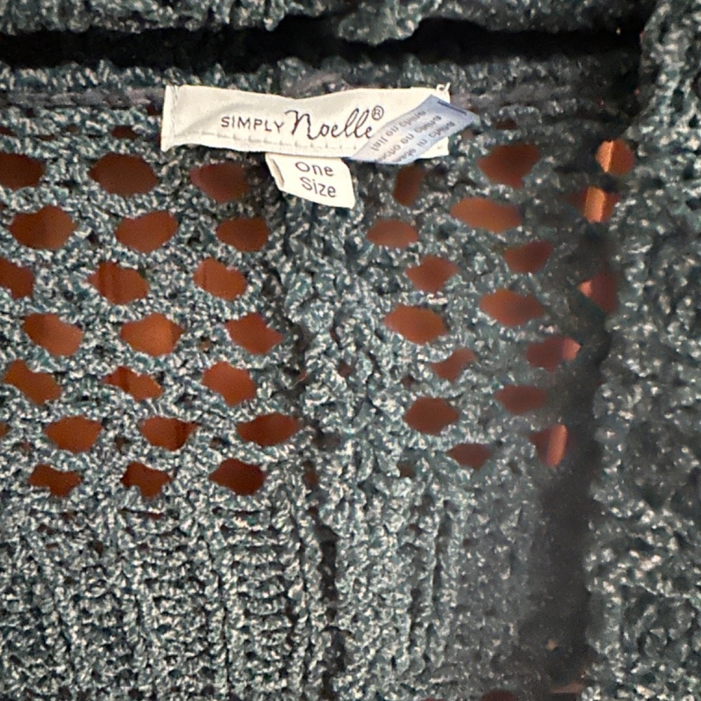 Cardigan dolman sleeve sweater - Picture 3 of 3